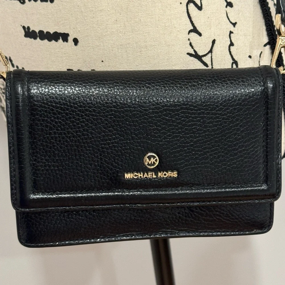 Michael Kors Jet Set Small Pebbled Leather Convertible Crossbody Bag